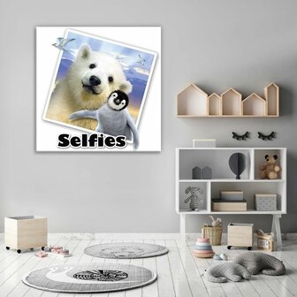 Bear and penguin- Selfies Canvas Schilderij PP12828O2